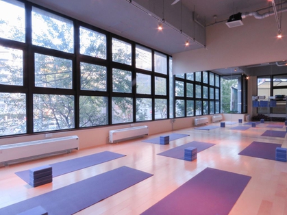 ローホットヨガstudio０