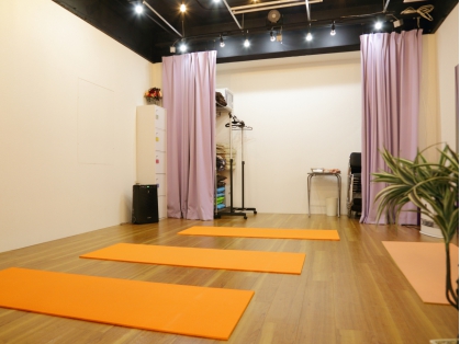 ヨガスタジオそら 